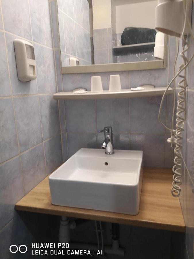 Hotel Le Memphis Poitiers Ngoại thất bức ảnh